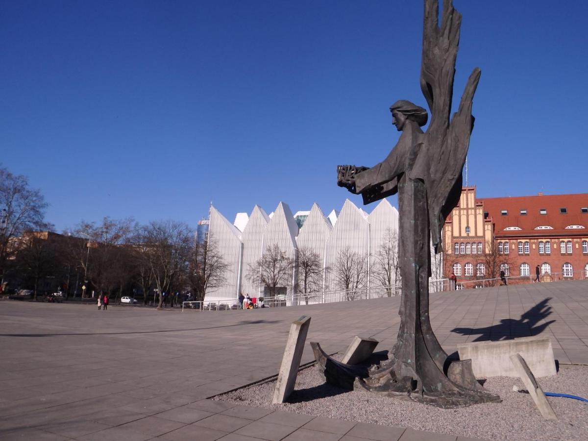 Apartament 8 Pietro Al Wyzwolenia Szczecin Eksteriør bilde