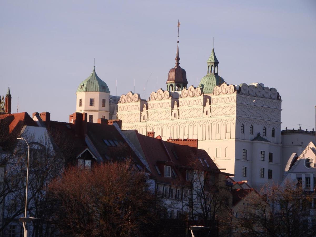 Apartament 8 Pietro Al Wyzwolenia Szczecin Eksteriør bilde